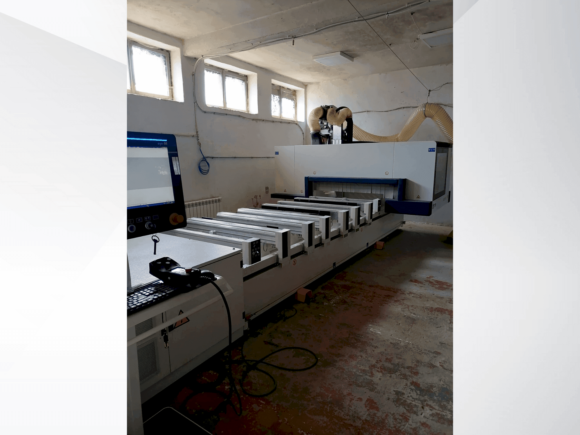 SCM Morbidelli M100 Mašinos vaizdas iš priekio