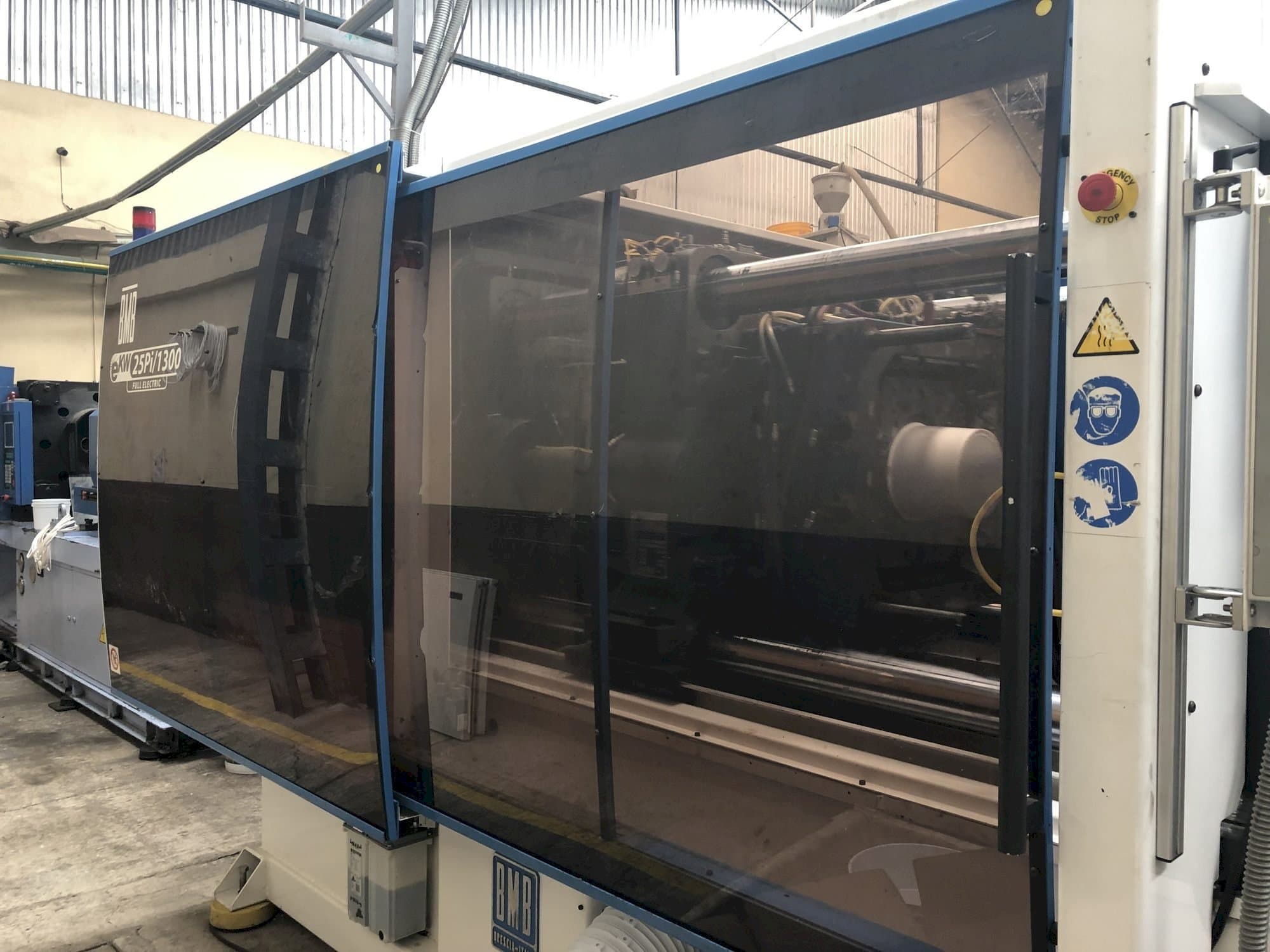 BMB eKW 25 Pi/1300 Mašinos kairės pusės vaizdas