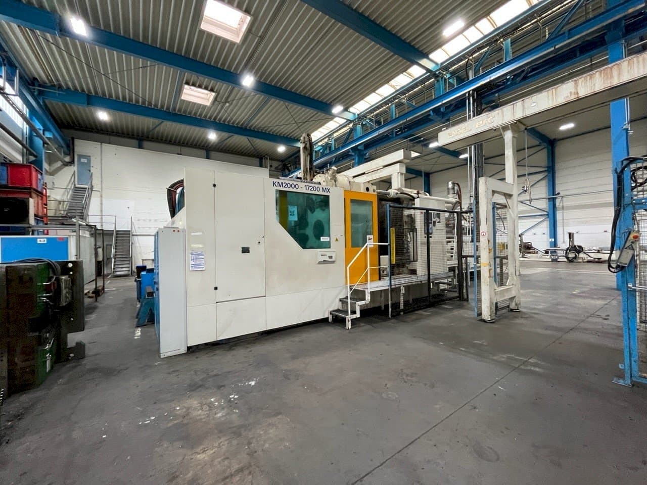 Krauss Maffei KM 2000 17200 MX Mašinos vaizdas iš priekio