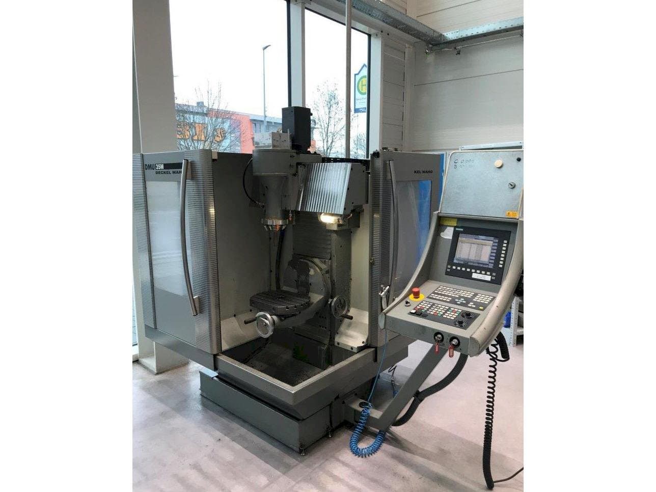 DECKEL MAHO DMU 35 M Mašinos vaizdas iš priekio
