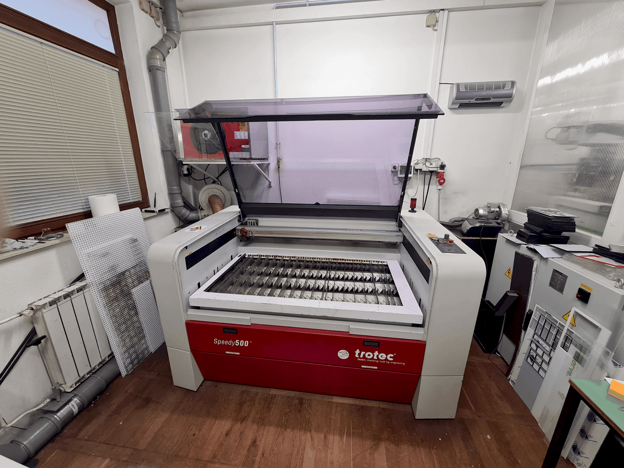 Trotec Speedy 500 Mašinos vaizdas iš priekio