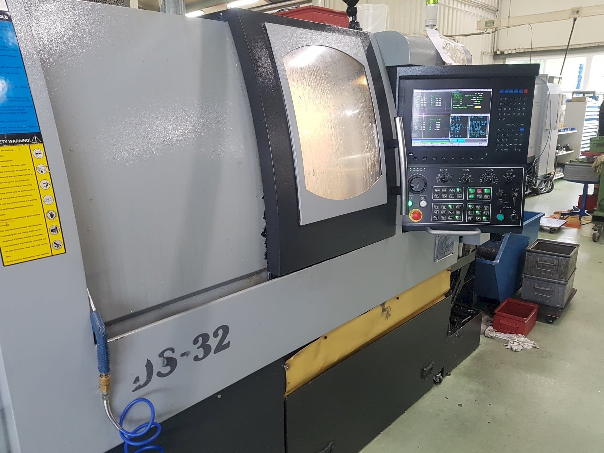 Chiah-Chyun CDS-32 Mašinos vaizdas iš priekio