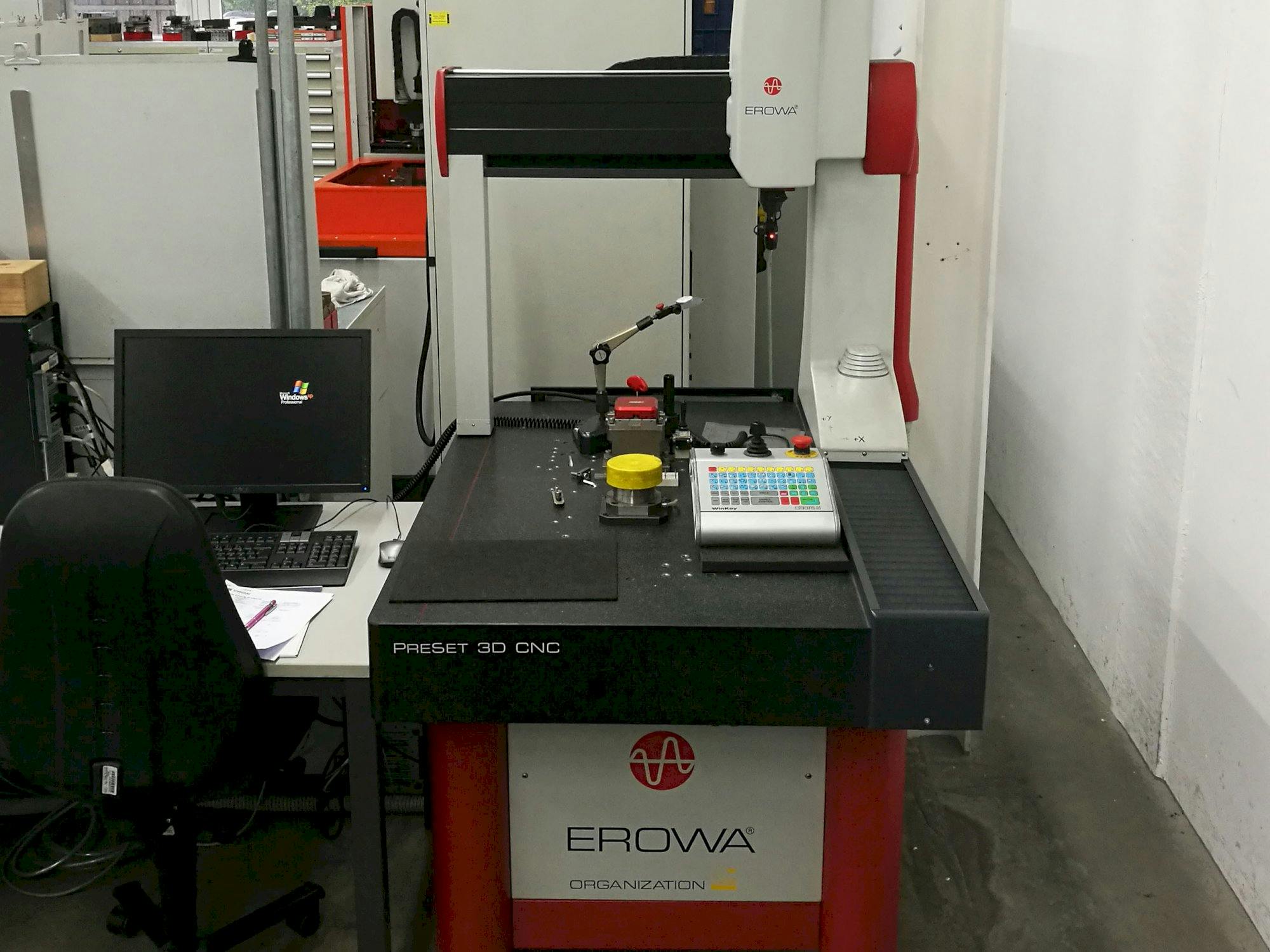 EROWA PreSet 3D CNC Mašinos vaizdas iš priekio