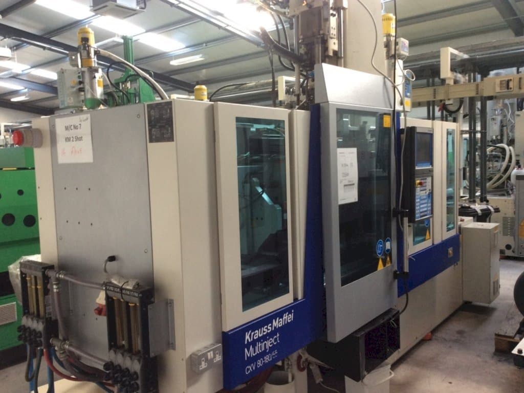 Krauss Maffei Multinject 80-180-55 CX V Mašinos vaizdas iš priekio