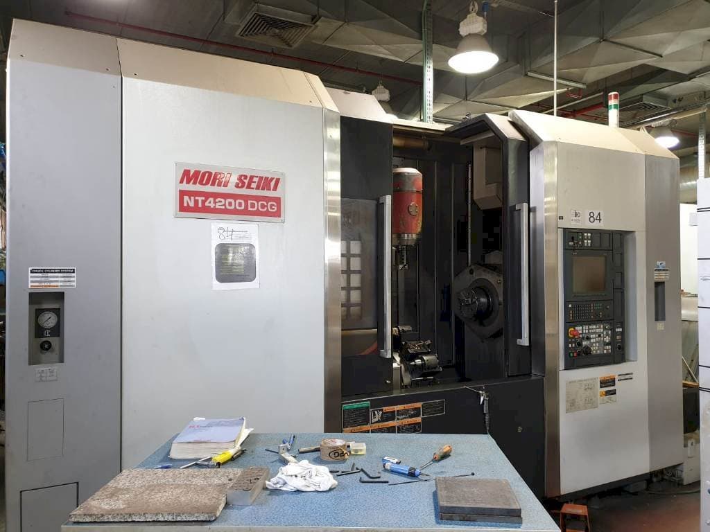 MORI SEIKI NT4200 DCG Mašinos vaizdas iš priekio
