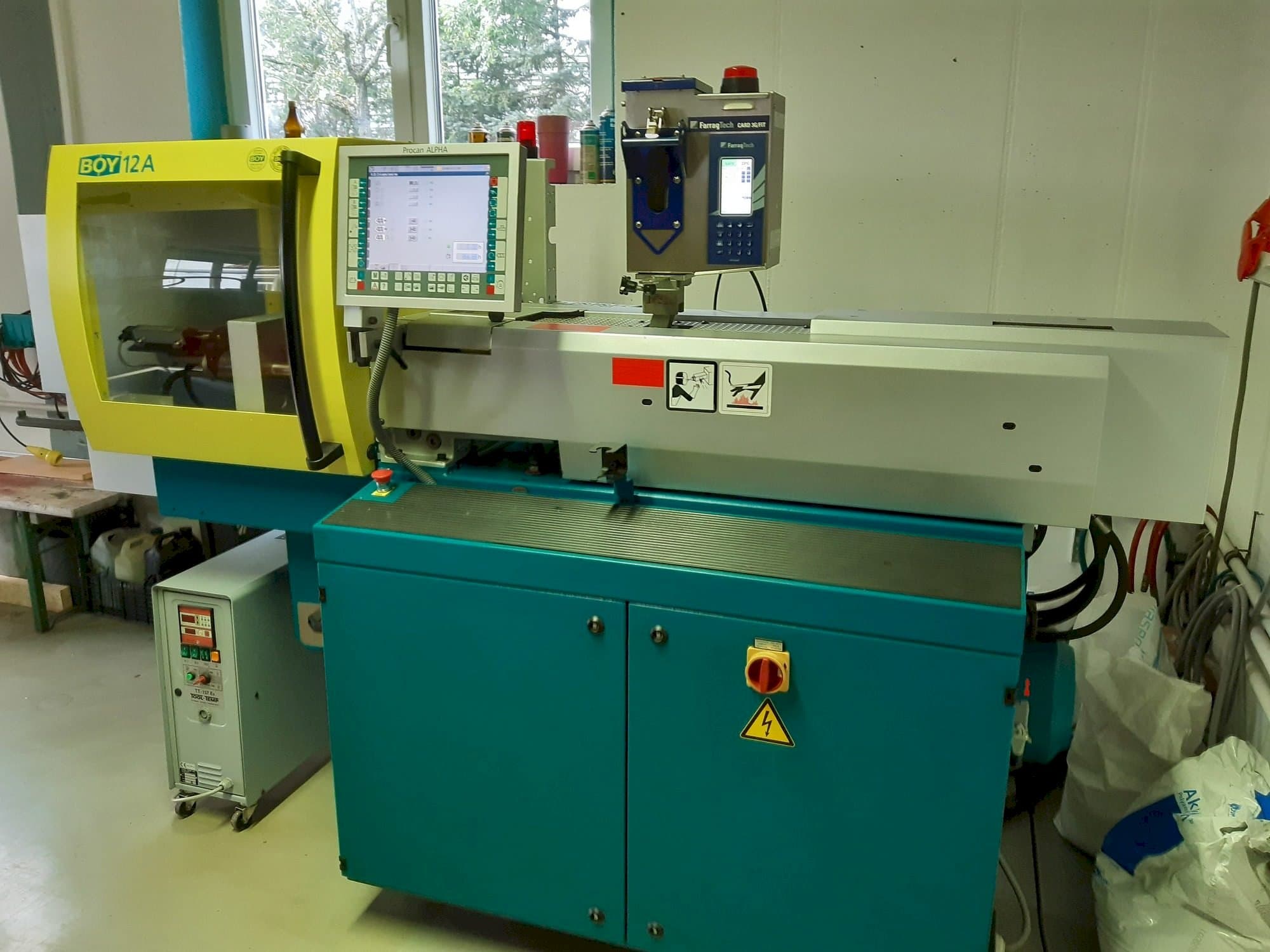 BOY 12A Mašinos vaizdas iš priekio