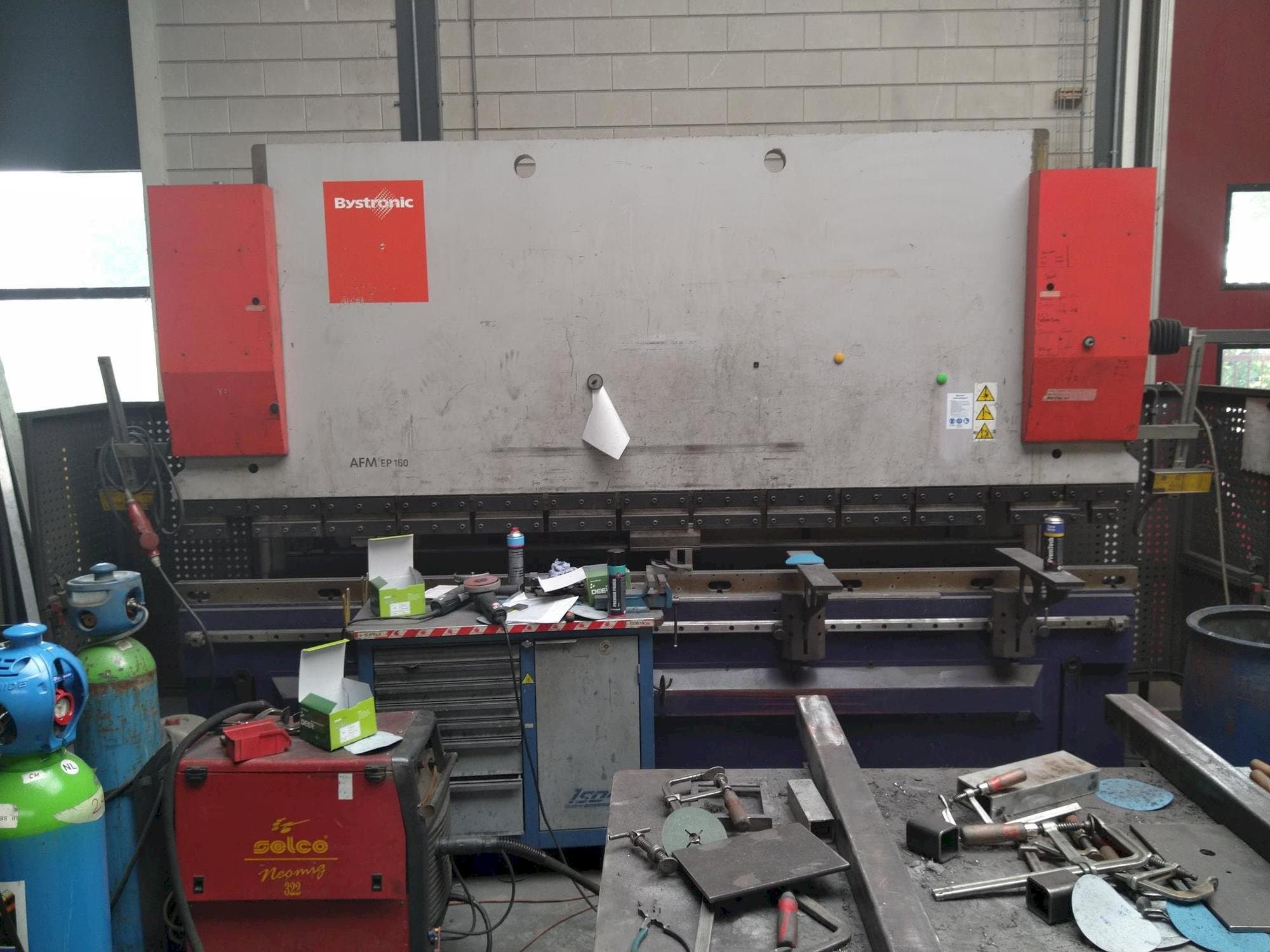 Bystronic EP40-160 Mašinos vaizdas iš priekio