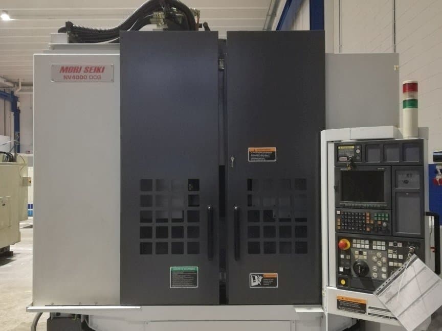 MORI SEIKI NV 4000 DCG Mašinos vaizdas iš priekio