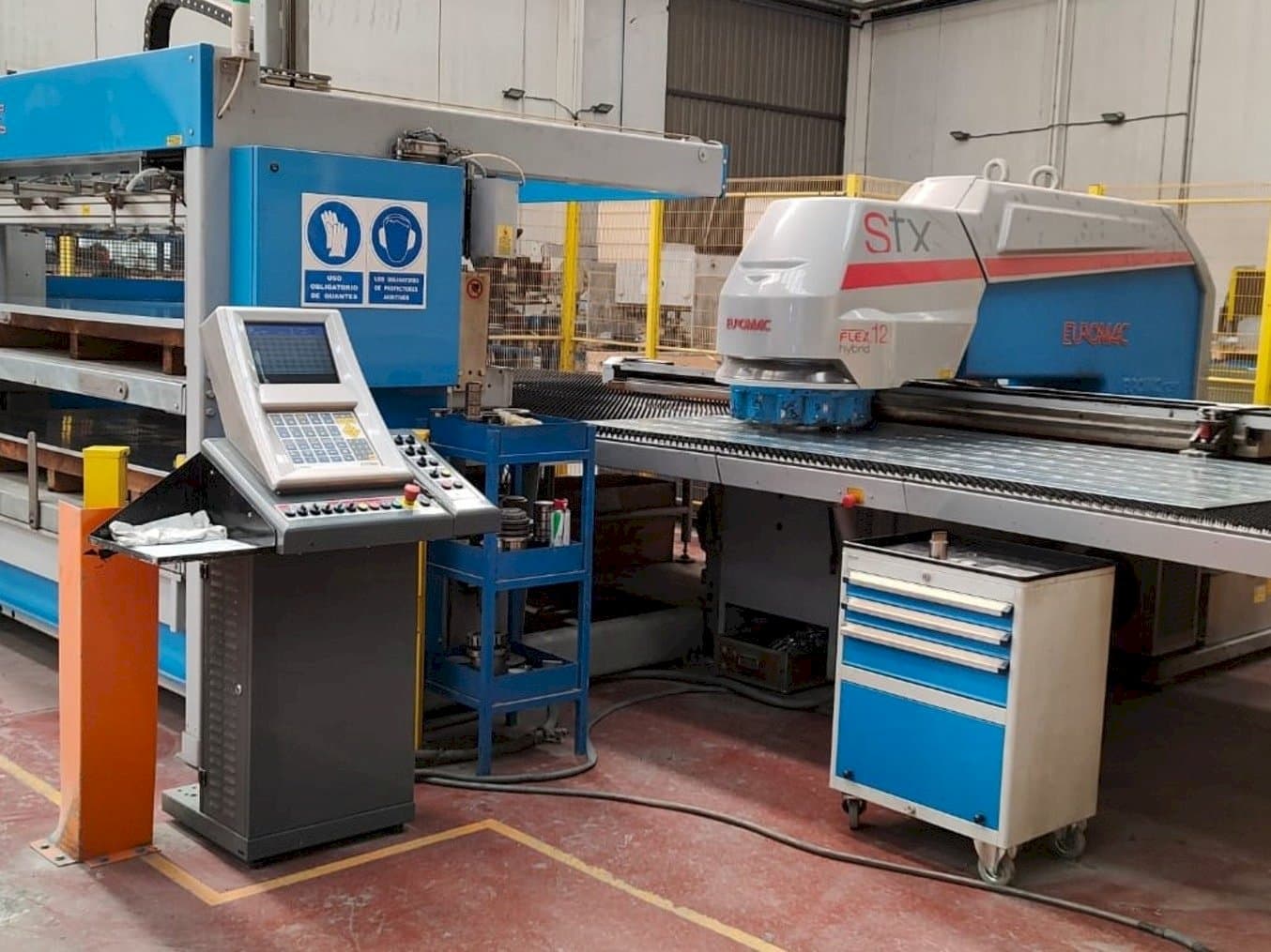 Euromac STX Plus 1250/30-2500 Flex 12 Hybrid Mašinos vaizdas iš priekio