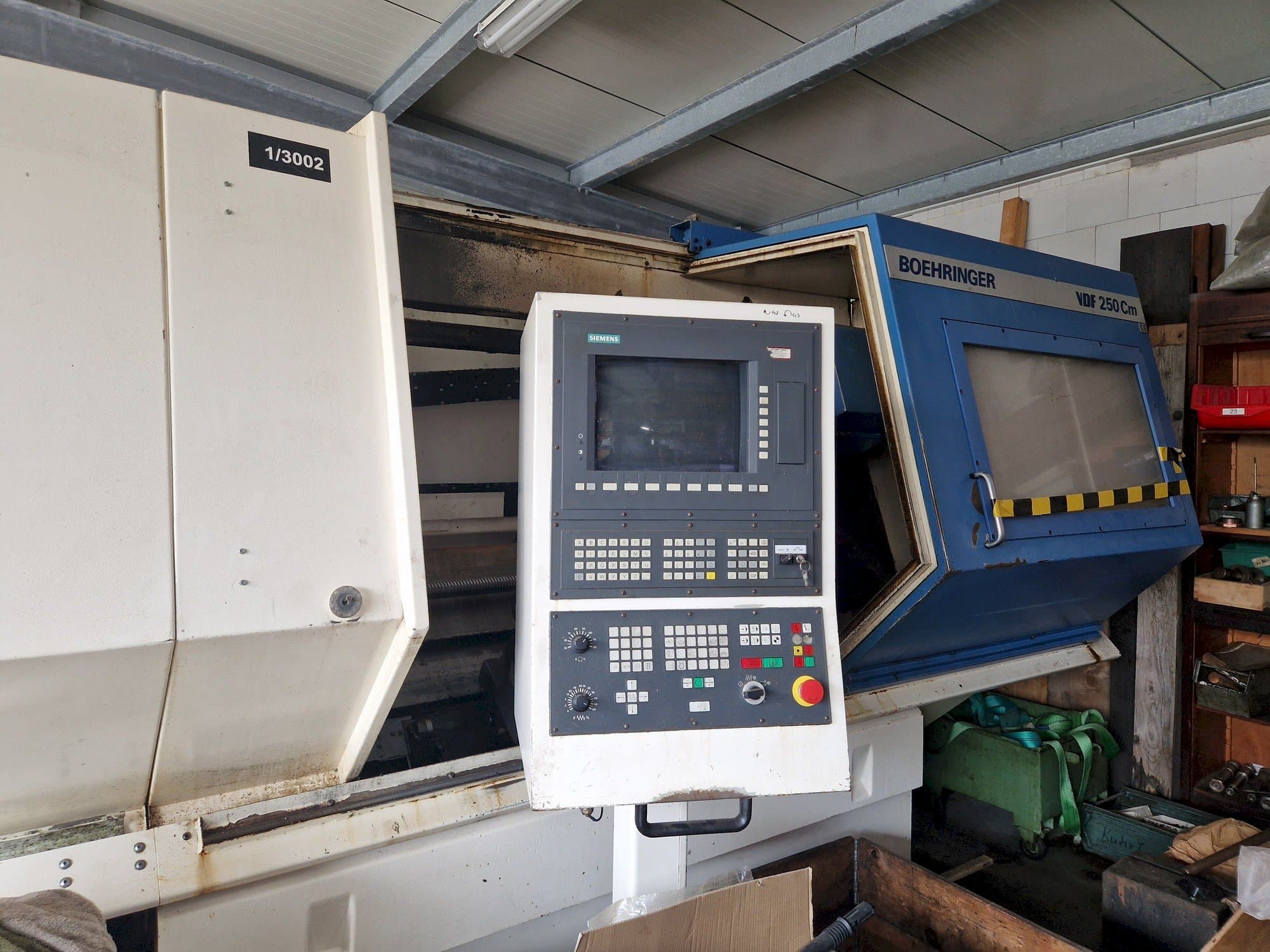 BOEHRINGER VDF 250 Cm Mašinos vaizdas iš priekio