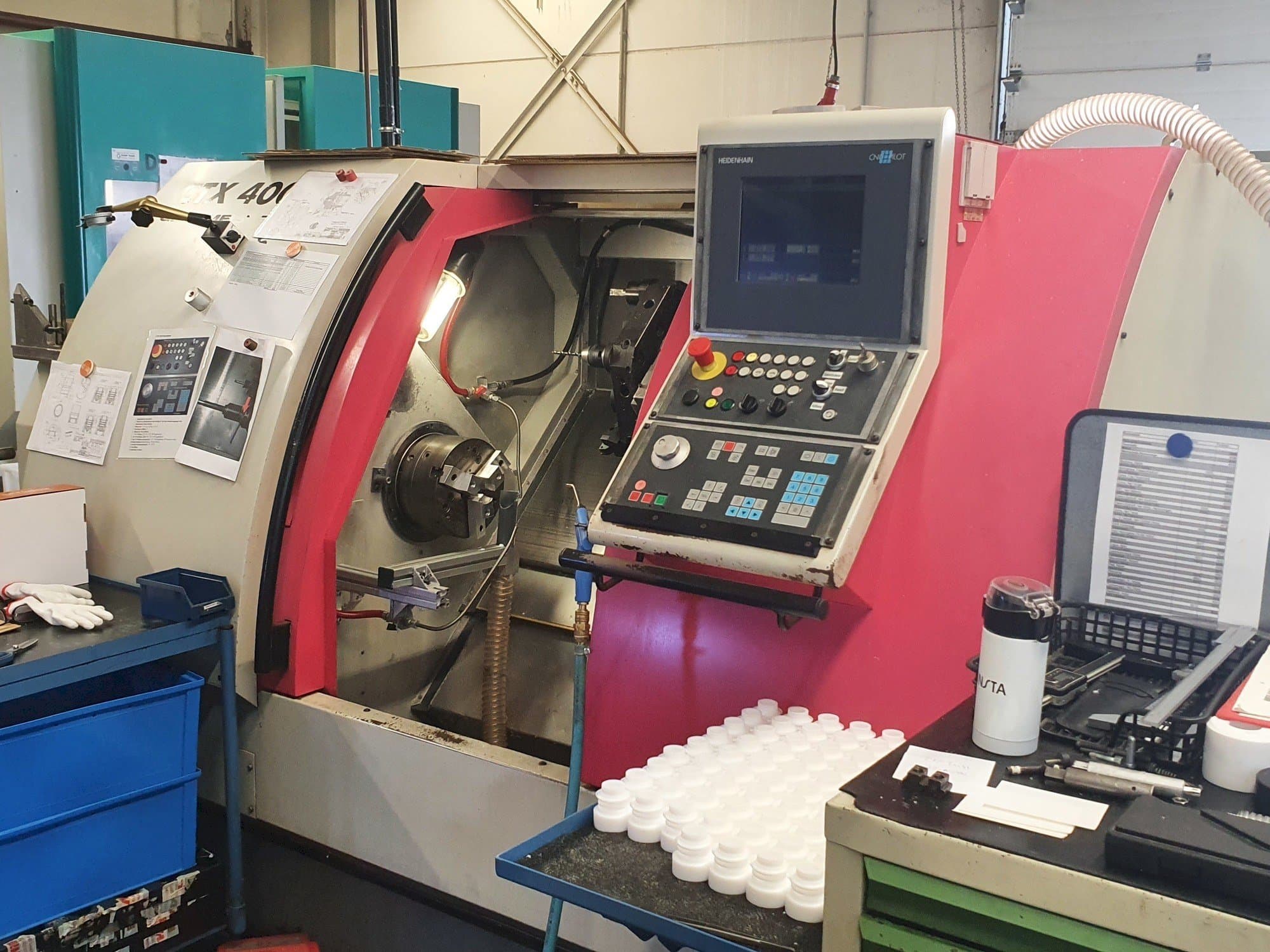 Gildemeister CTX 400 S2 Mašinos vaizdas iš priekio