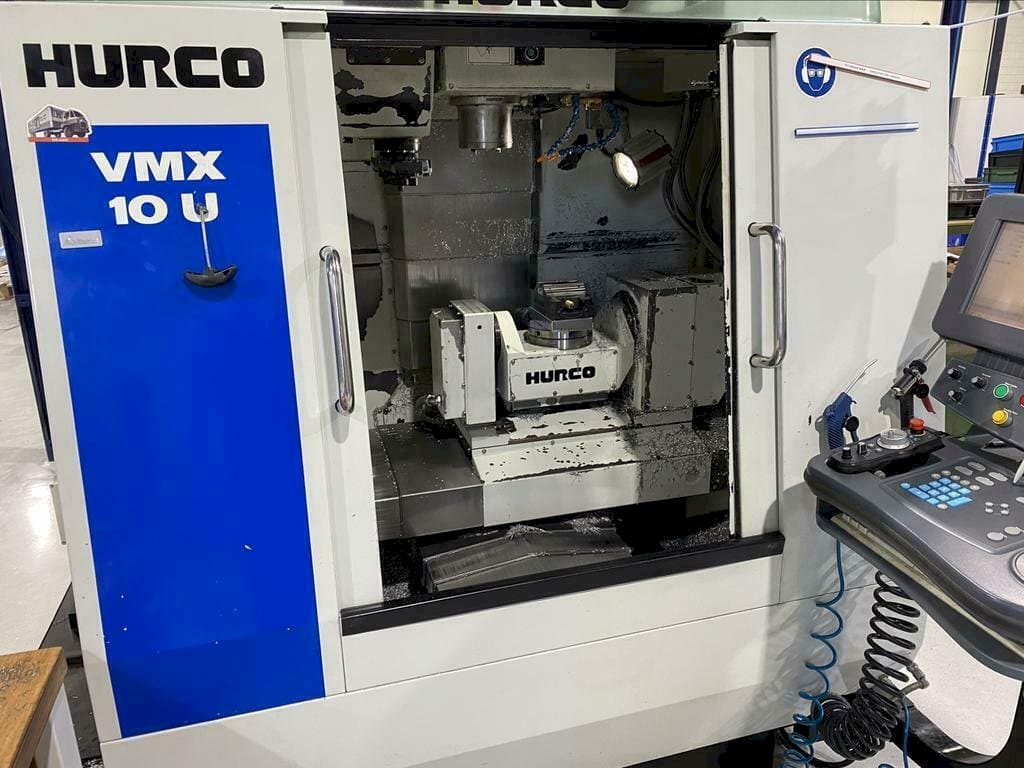 Hurco VMX 10 U 5 Mašinos vaizdas iš priekio