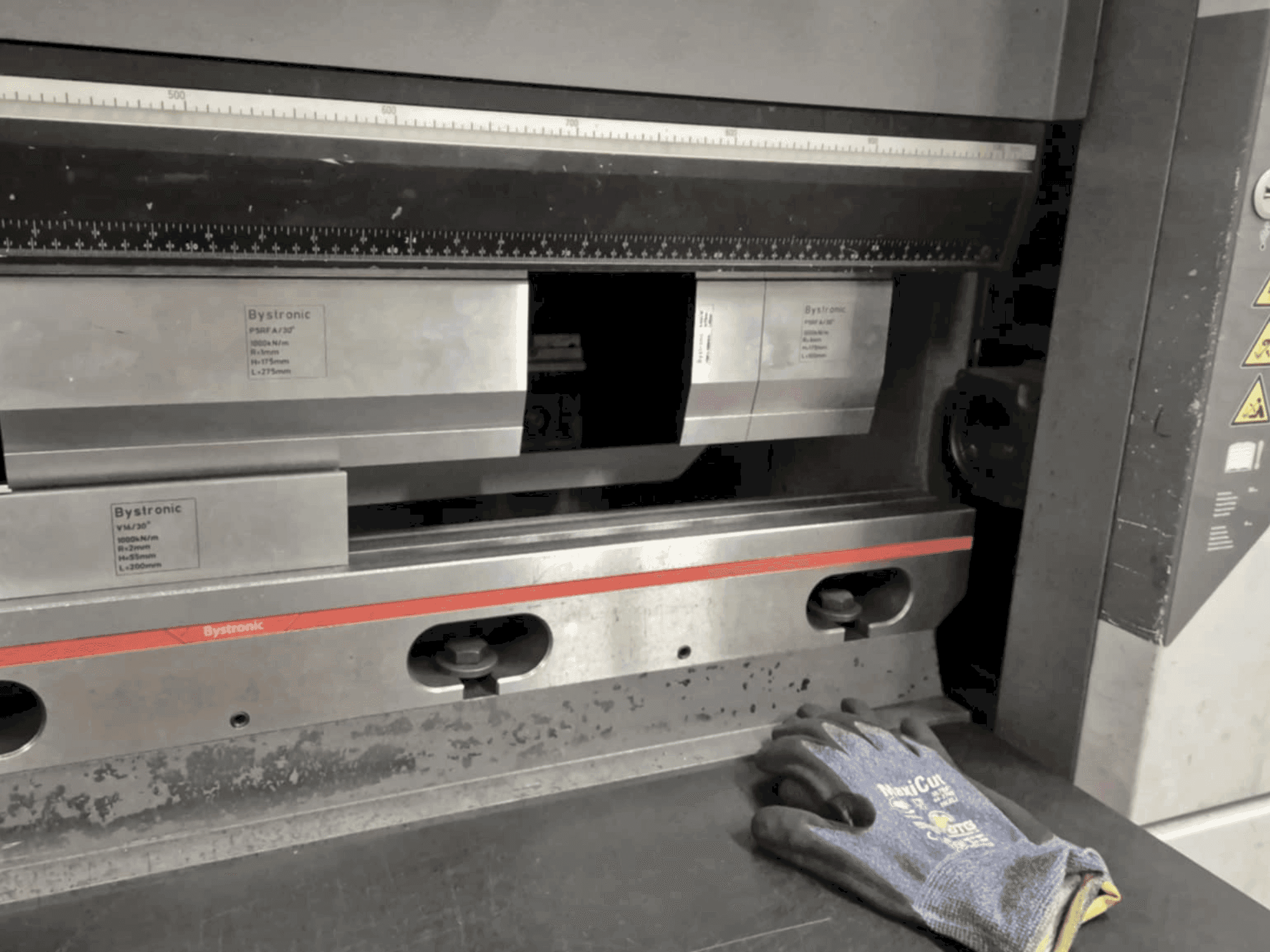 Bystronic Xpert 40/1030 Mašinos vaizdas iš priekio