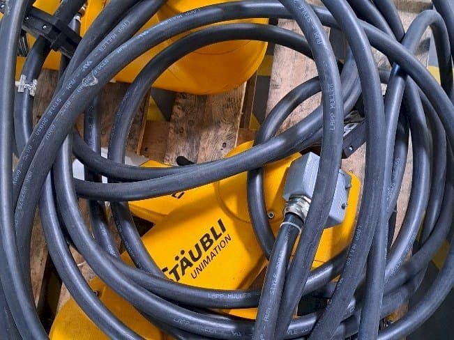 STAUBLI TX60 Mašinos vaizdas iš priekio