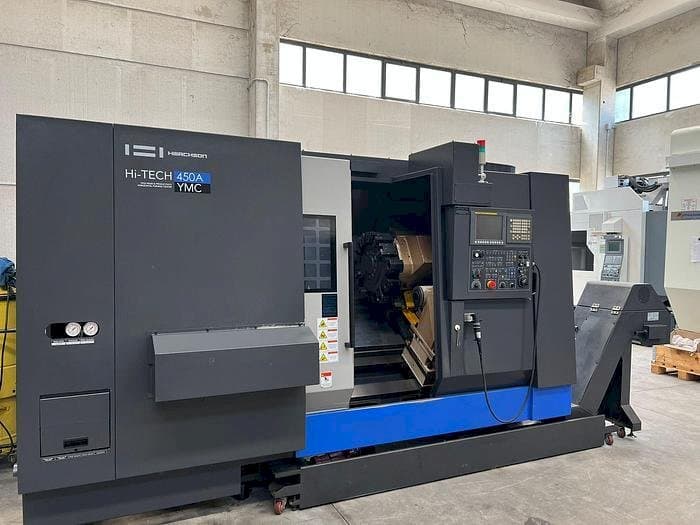 HWACHEON HI-ECO 450A YMC Mašinos vaizdas iš priekio
