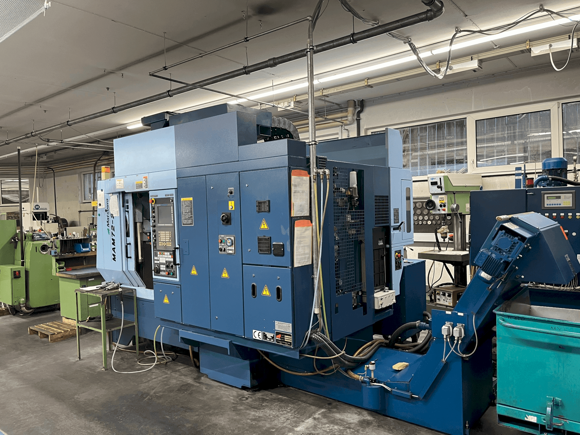 Matsuura MAM72-25V Mašinos vaizdas iš priekio