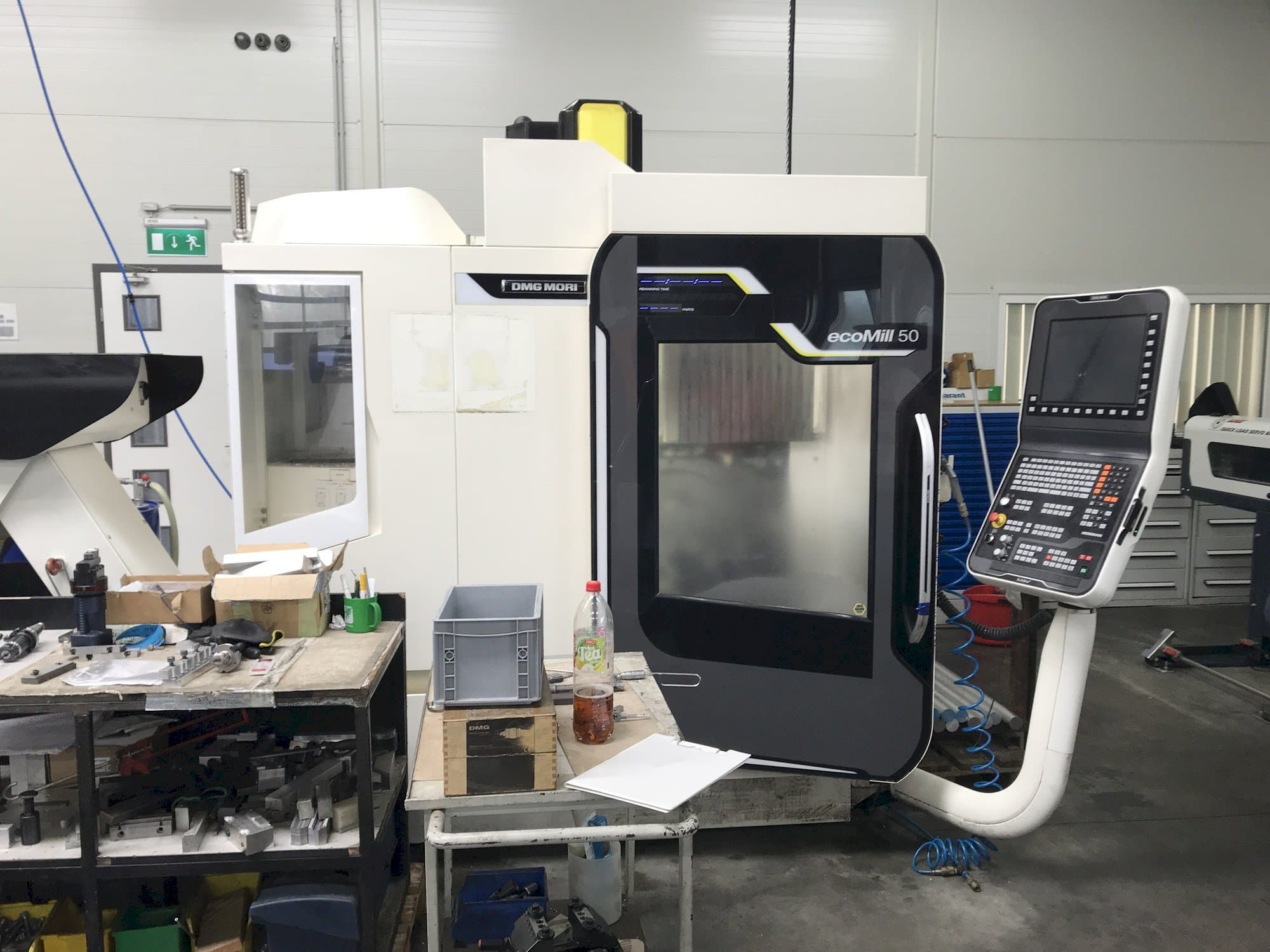 DMG MORI Ecomill 50 Mašinos vaizdas iš priekio