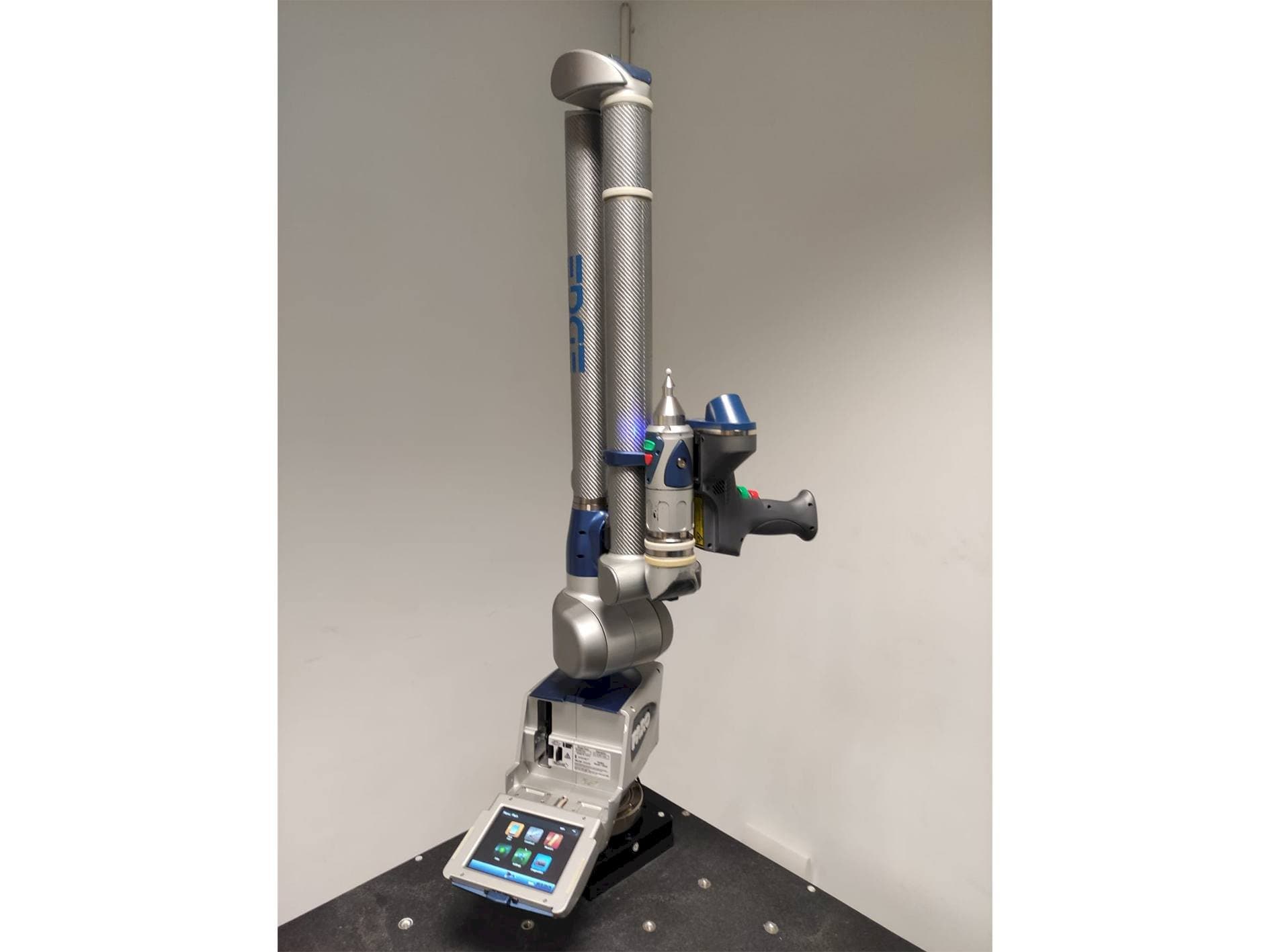 Faro Edge ScanArm 2.7 Mašinos vaizdas iš priekio