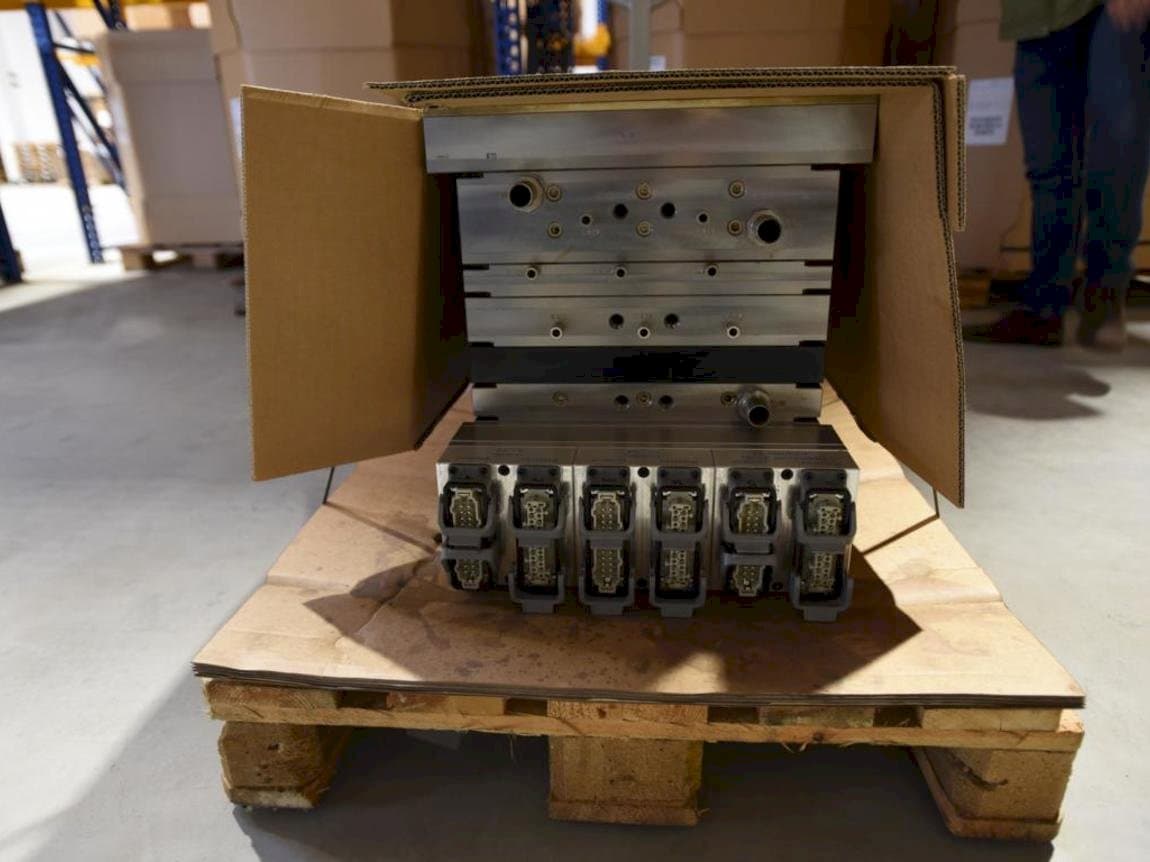 HTW PCO 1810 Mašinos vaizdas iš priekio