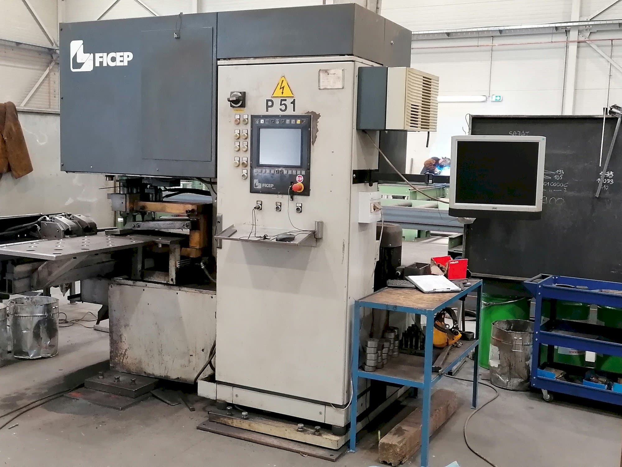 FICEP P51 Mašinos vaizdas iš priekio