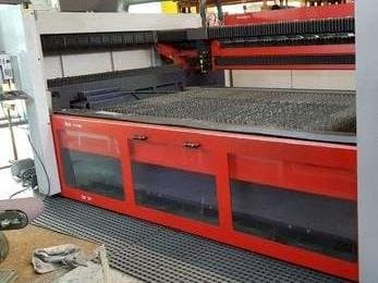 Bystronic Bystar II 3015 Mašinos vaizdas iš priekio