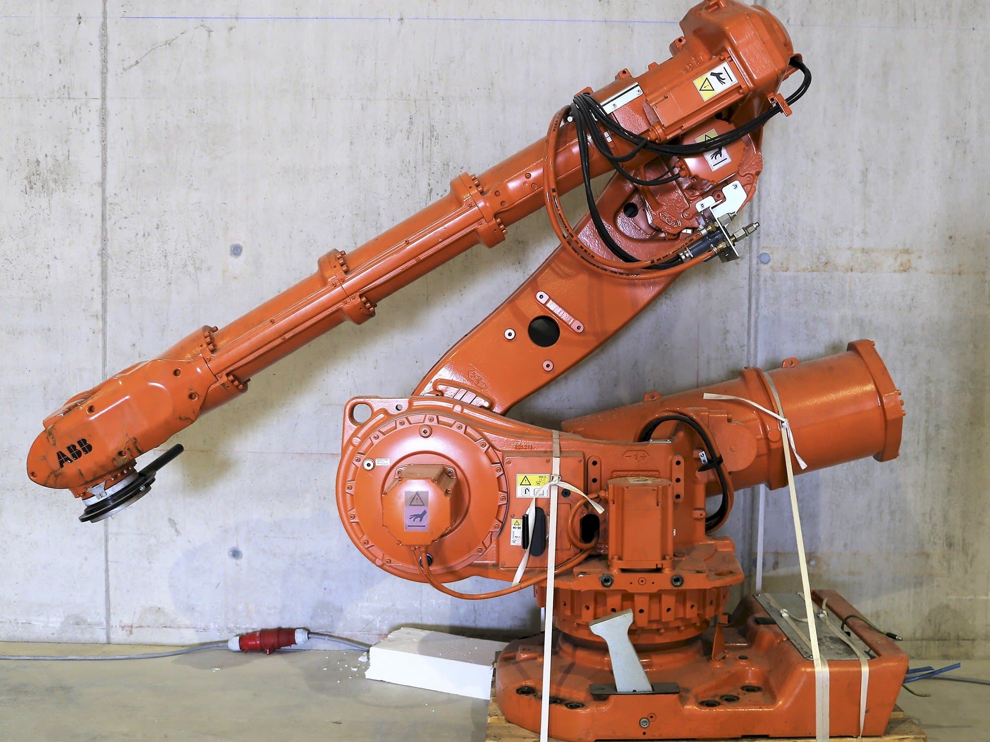 ABB Mašinos vaizdas6650 iš priekio