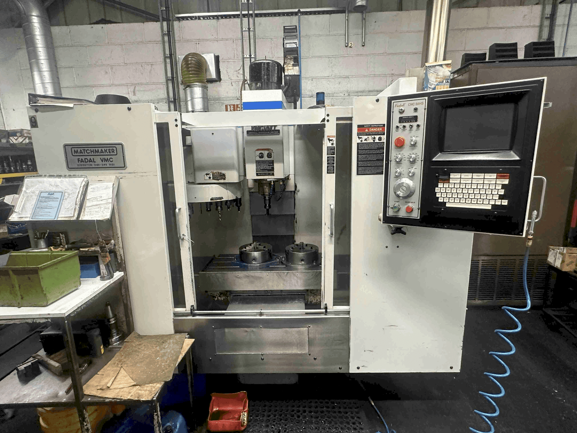 FADAL VMC 15XT Mašinos vaizdas iš priekio