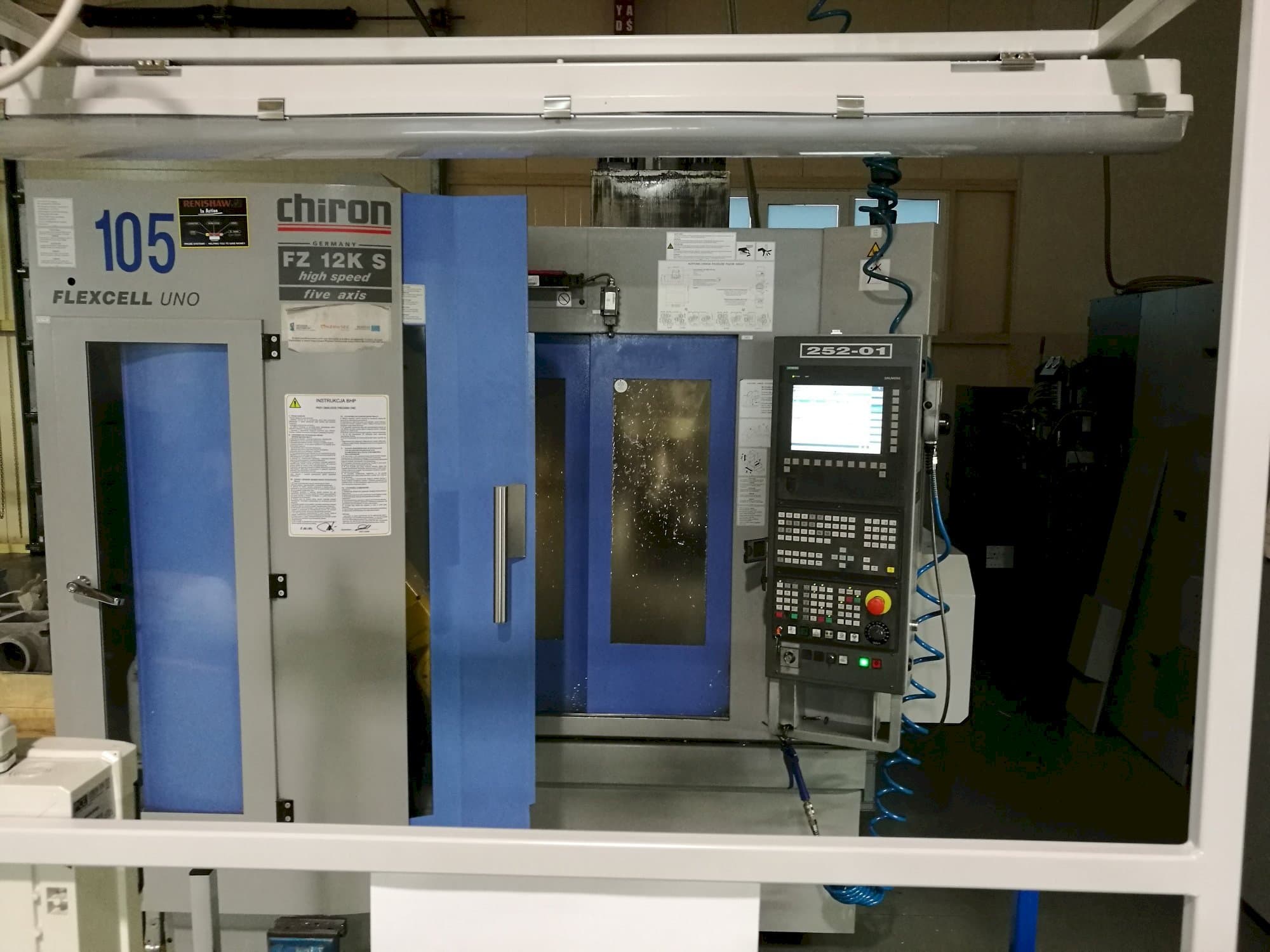 CHIRON FZ 12 KS Mašinos vaizdas iš priekio