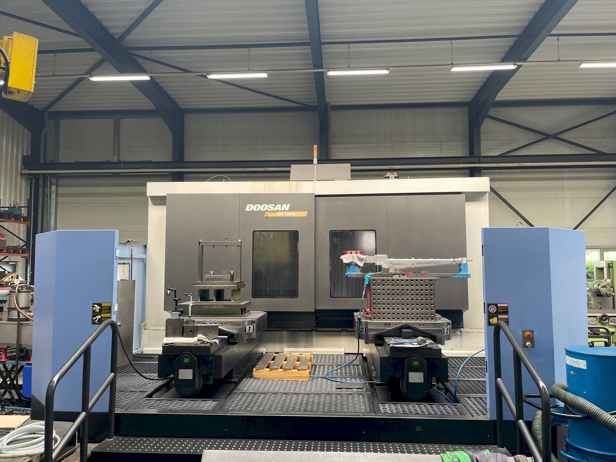 Doosan HM 1000 Mašinos vaizdas iš priekio