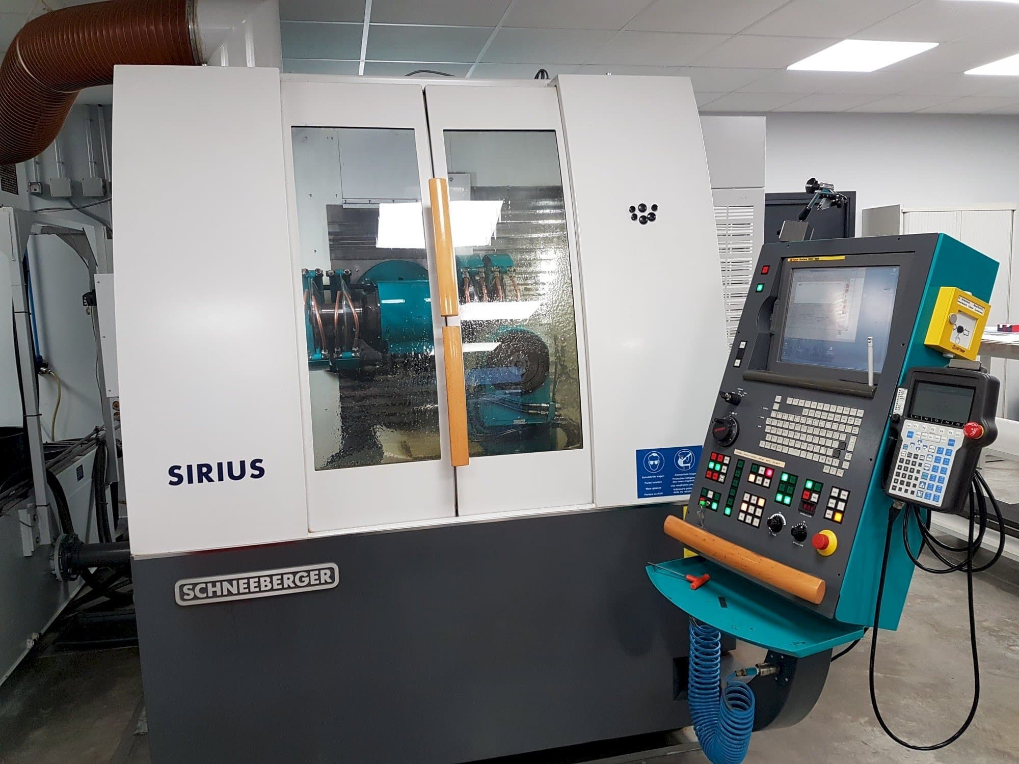 Schneeberger Sirius HPM Mašinos vaizdas iš priekio