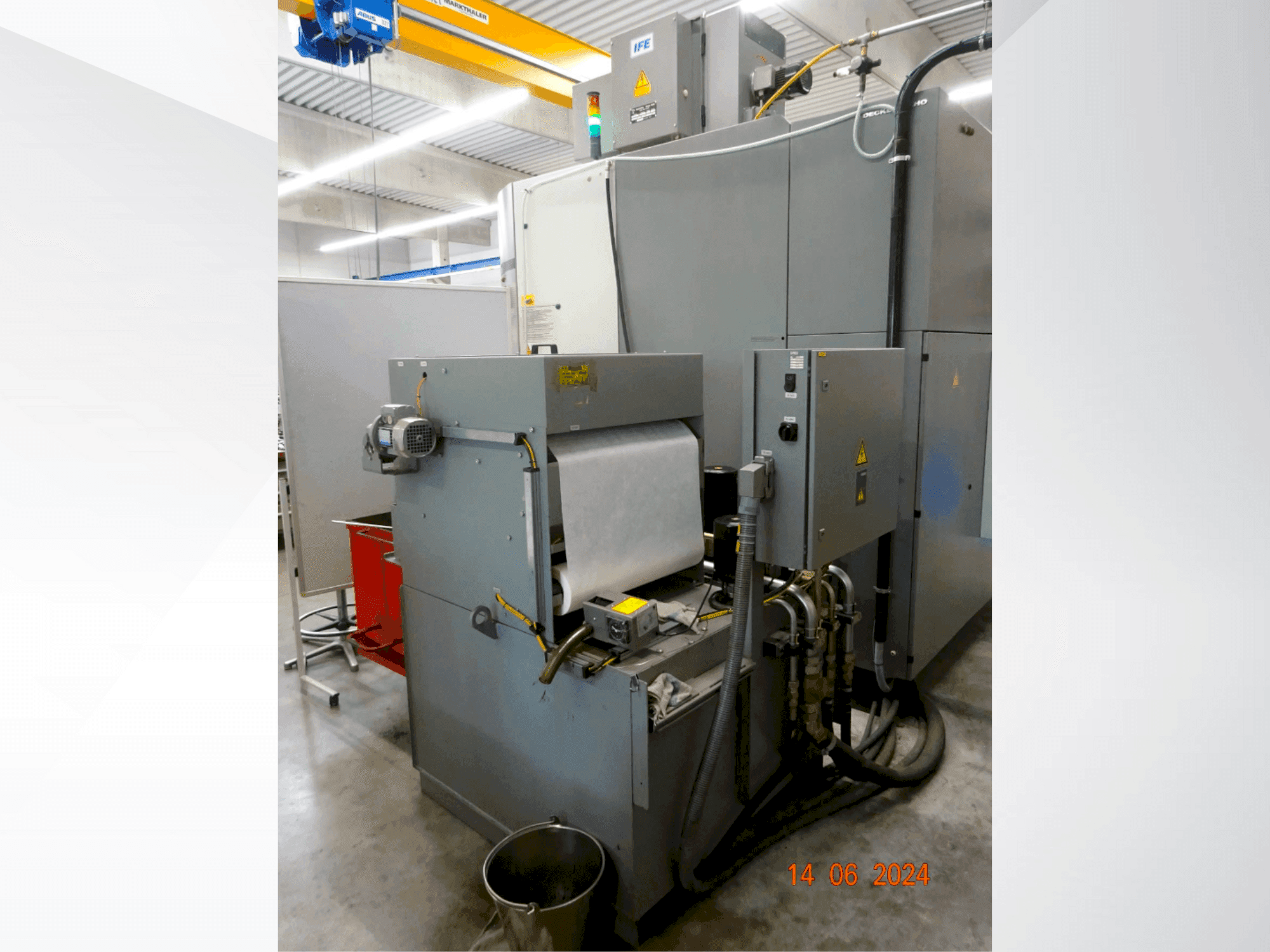 DMG DMU 80 MonoBlock Mašinos vaizdas iš priekio