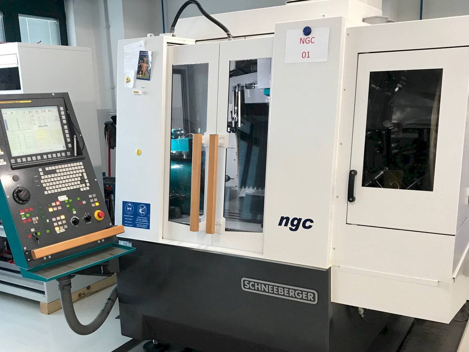 Schneeberger NGC Mašinos vaizdas iš priekio