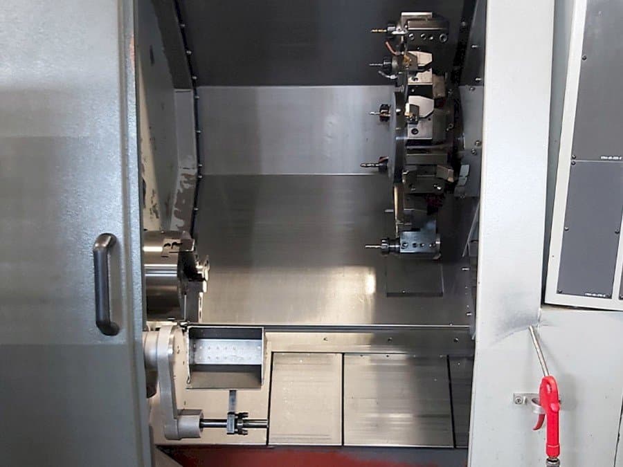 Hyundai Kia SKT210SY Mašinos vaizdas iš priekio