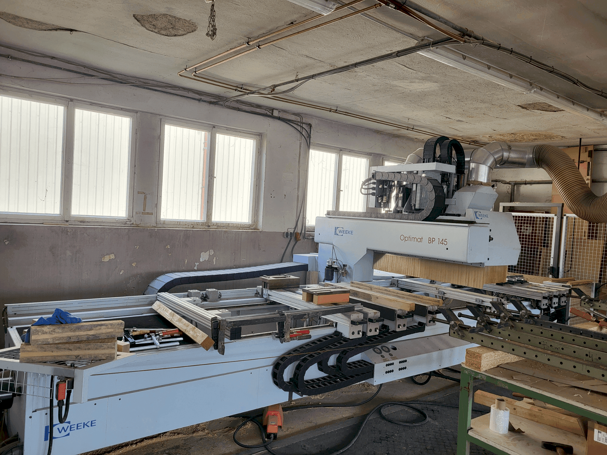 Weeke Optimat BP145 Mašinos vaizdas iš priekio