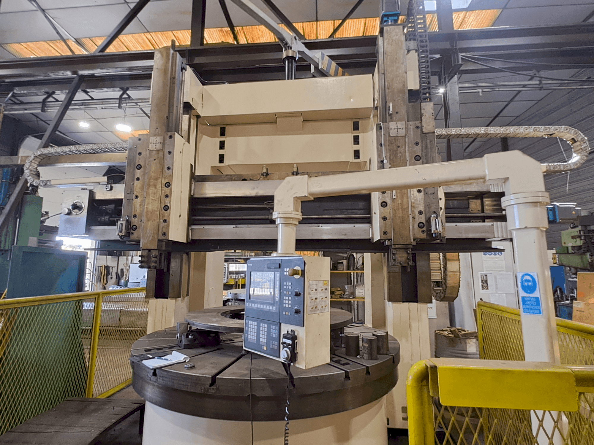 WUXI C 5225x16/10 Mašinos vaizdas iš priekio