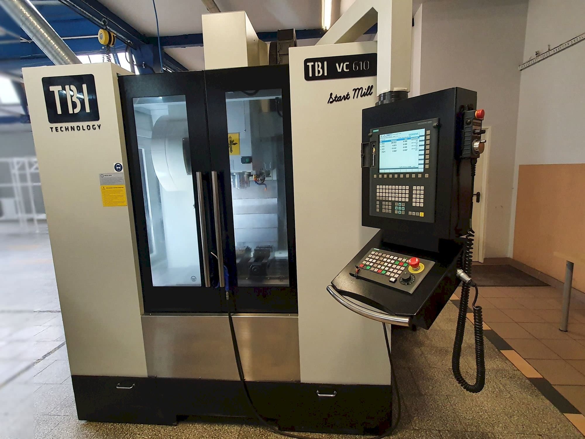 TBI VC610 Start Mill Mašinos vaizdas iš priekio