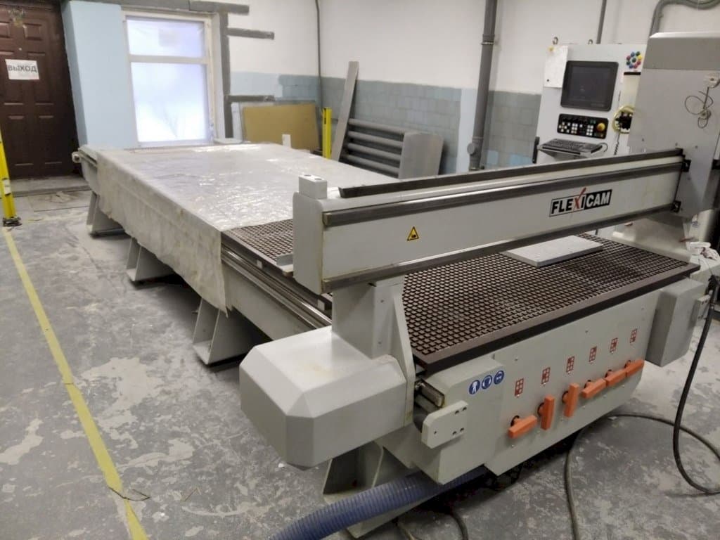 Becker FLEXICAM 1540 Mašinos vaizdas iš priekio