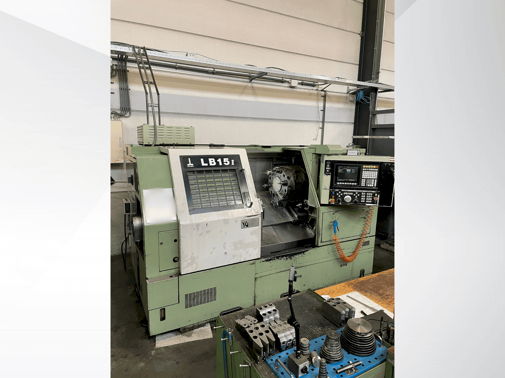 Okuma LB15II Mašinos vaizdas iš priekio