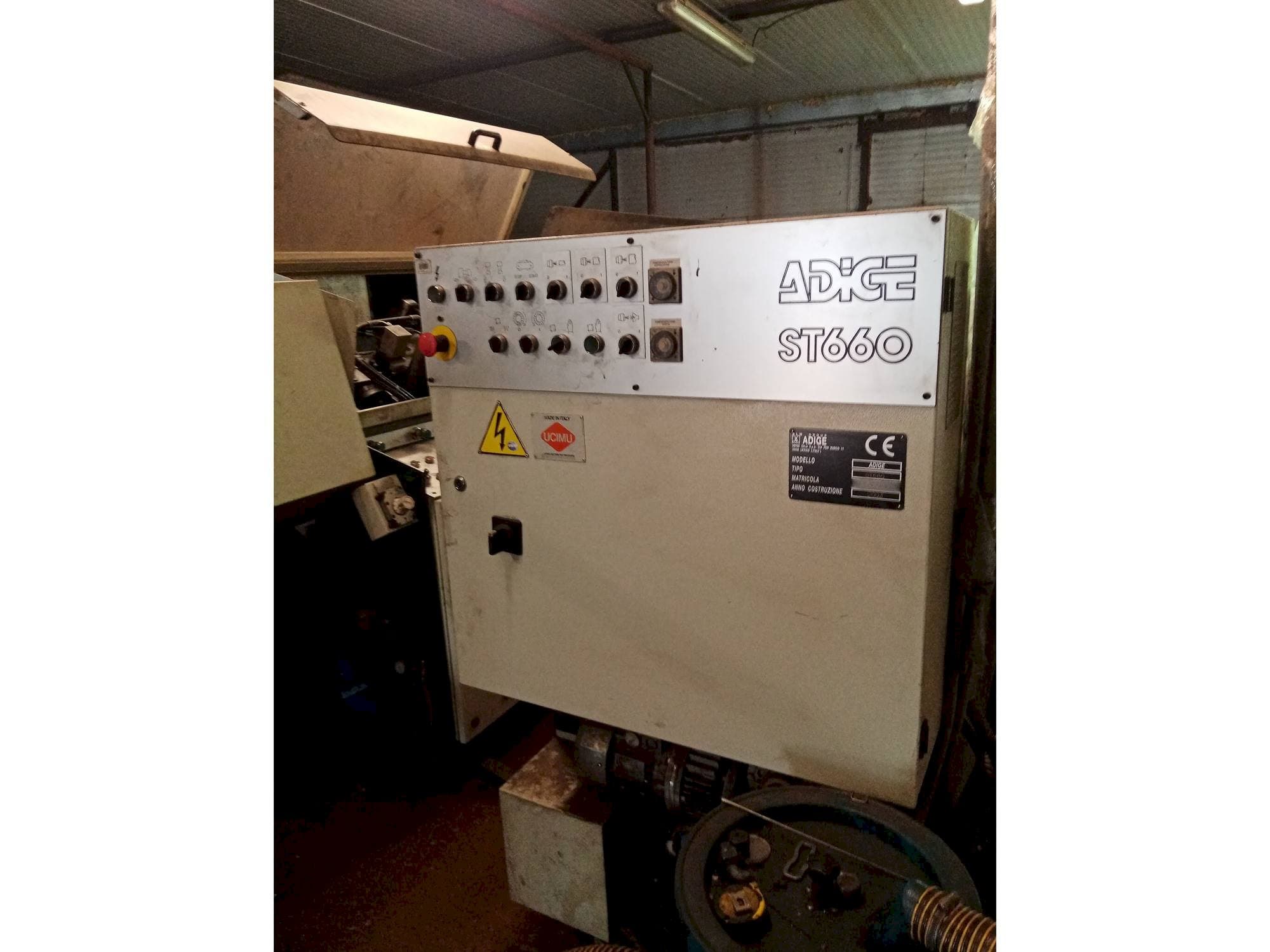 ADIGE TT640 ST660 Mašinos vaizdas iš priekio