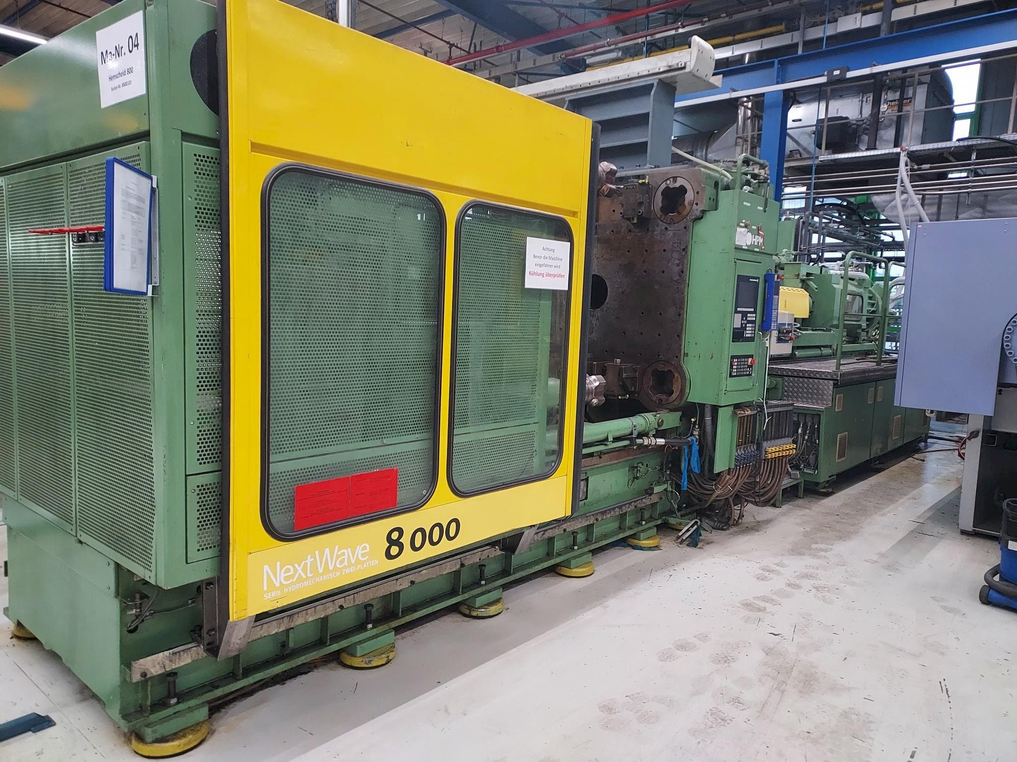 Hemscheidt 800 Mašinos vaizdas iš kairės pusės