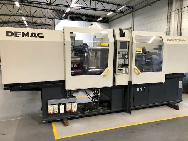DEMAG Ergotech 110-200 System Mašinos vaizdas iš priekio