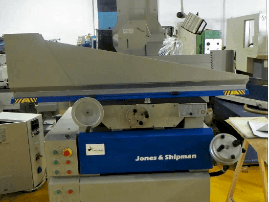 Jones & Shipman 1400 E Mašinos vaizdas iš priekio