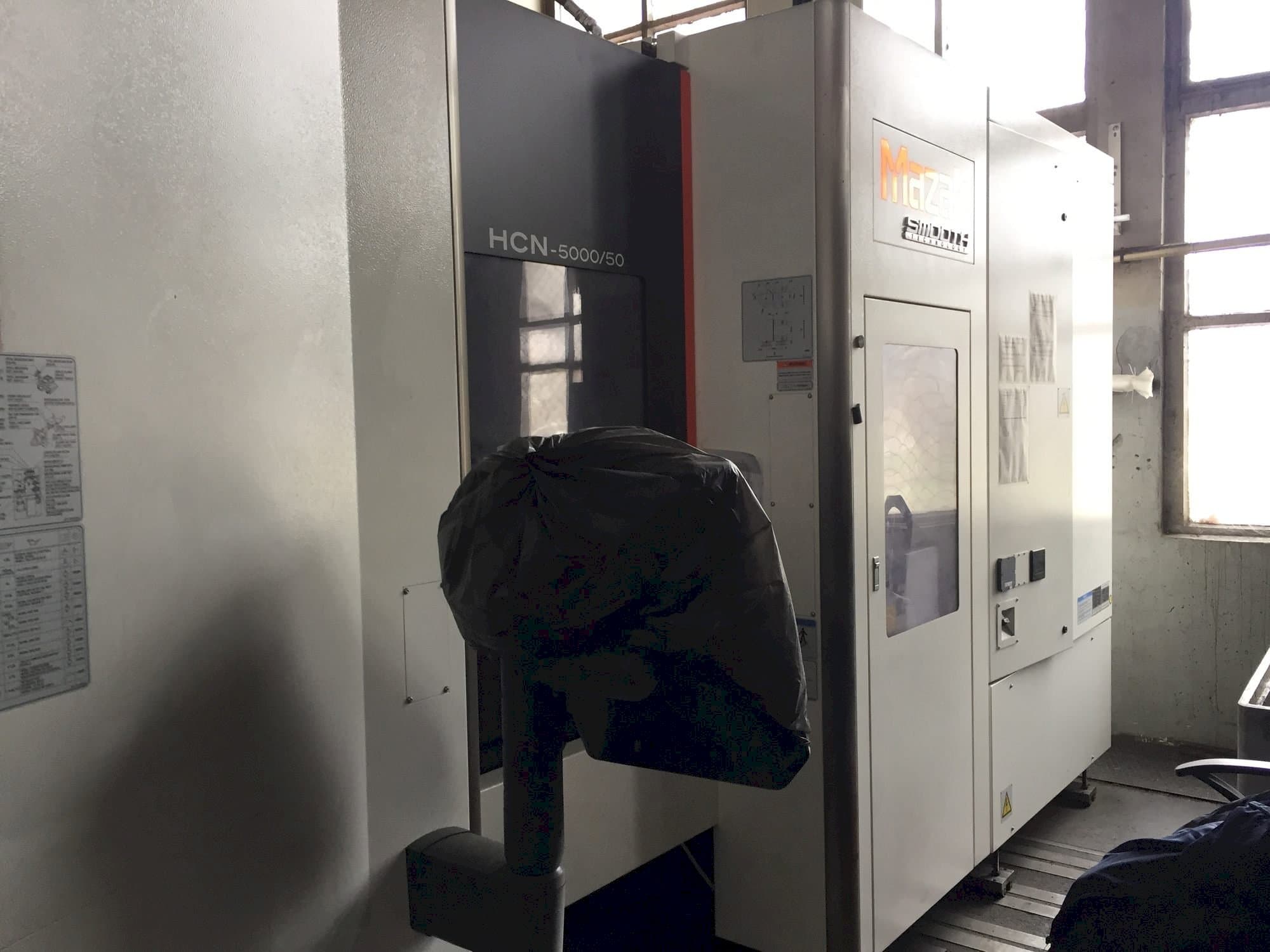 Mazak HCN-5000/50 Mašinos vaizdas iš priekio