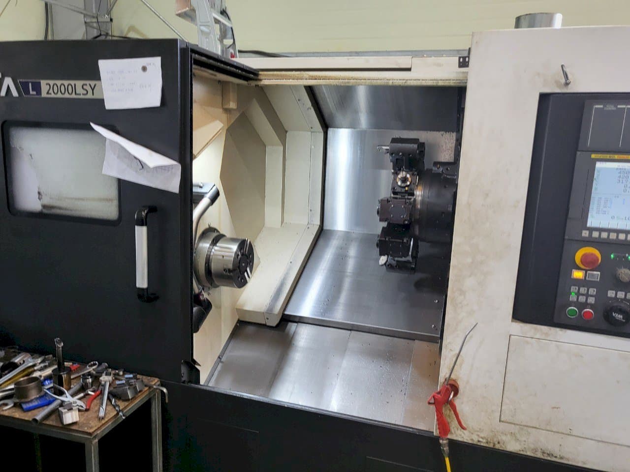 Hyundai Wia L2000LSY Mašinos vaizdas iš priekio