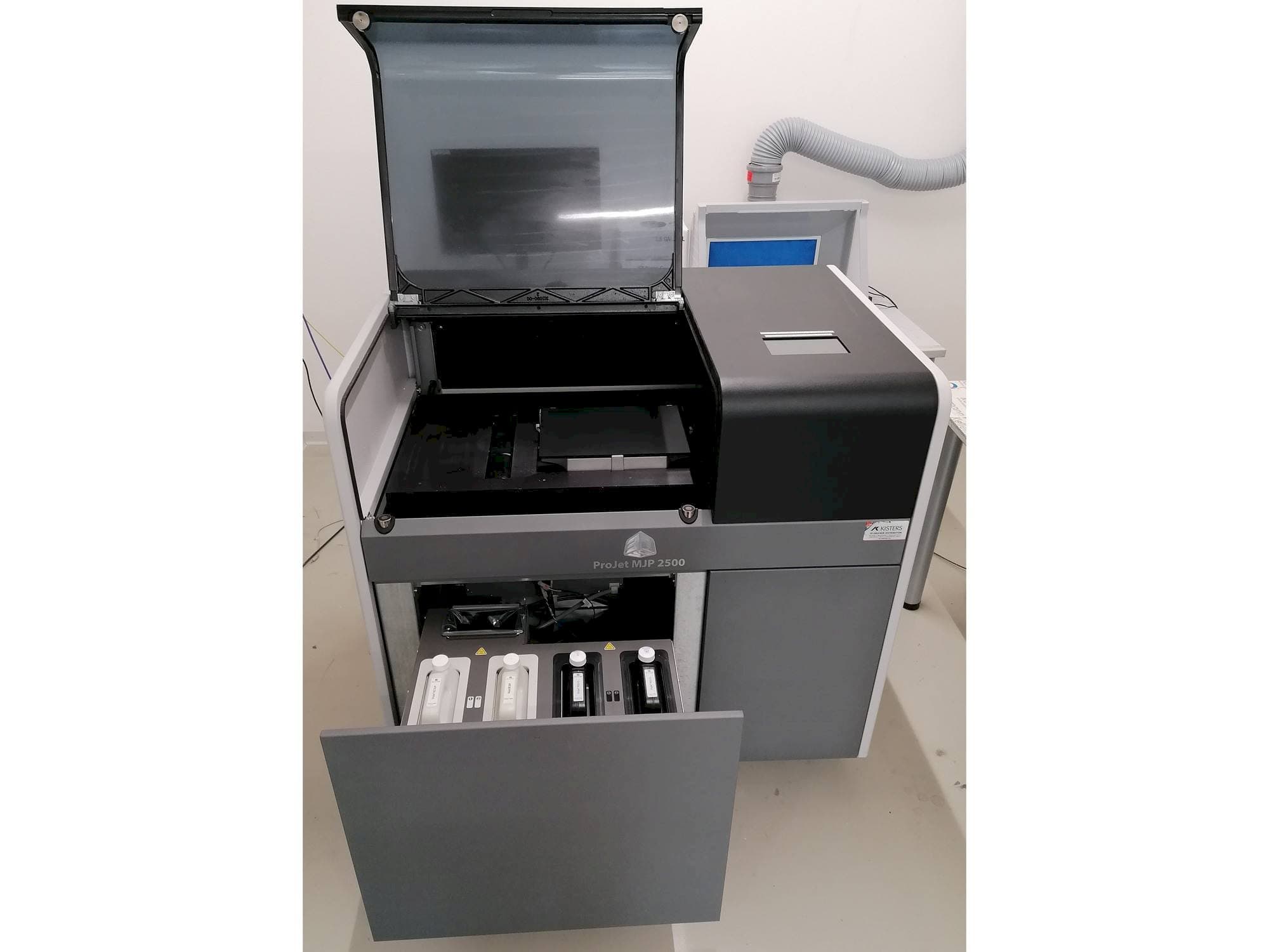 3DSYSTEMS ProJet MJP 2500Plus Mašinos vaizdas iš priekio