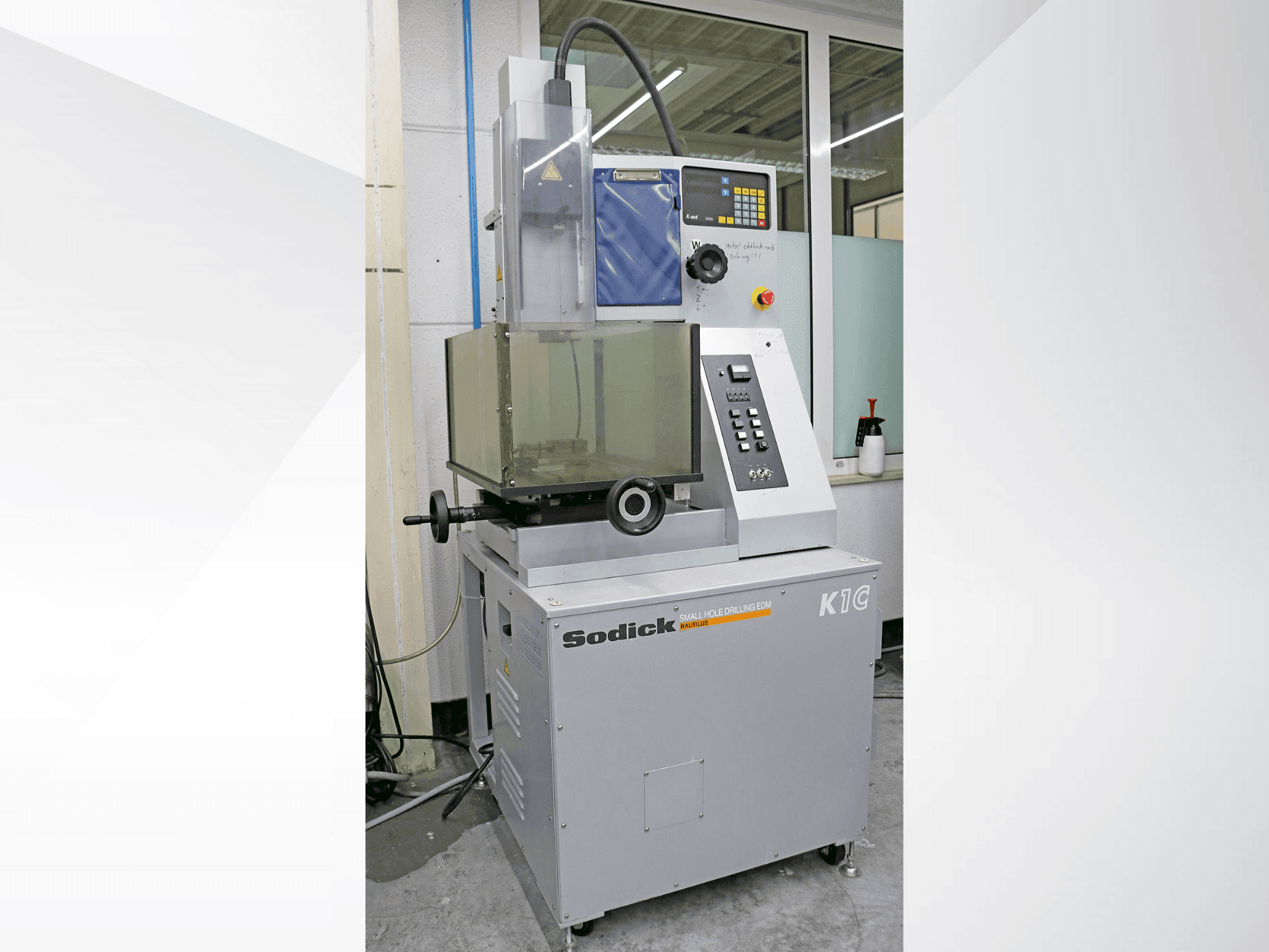 Sodick KIC Mašinos vaizdas iš priekio
