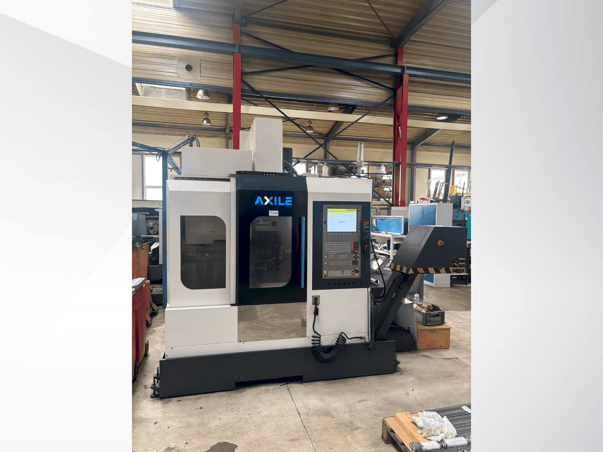 AXILE V4 Mašinos vaizdas iš priekio