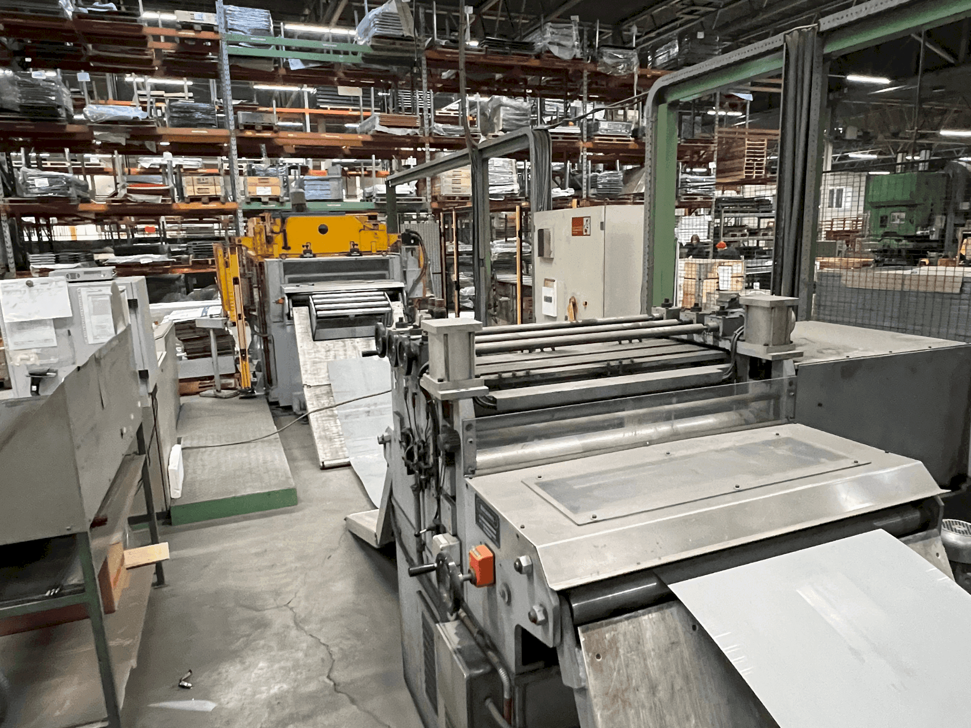 MECASTEEL Coil Press Feeding Line Mašinos vaizdas iš priekio