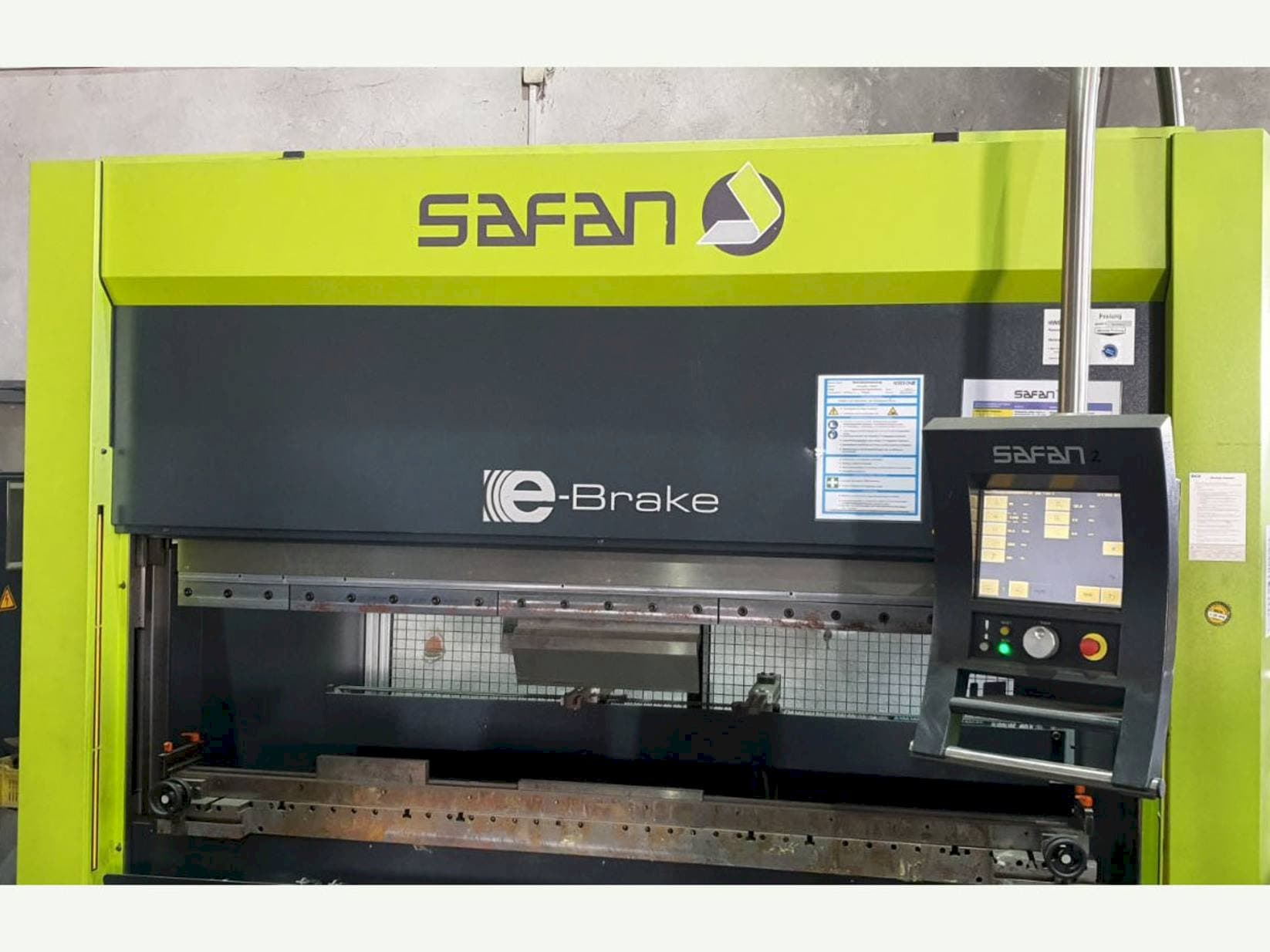 Safan E-brake 50-2050 ts1 Mašinos vaizdas iš priekio