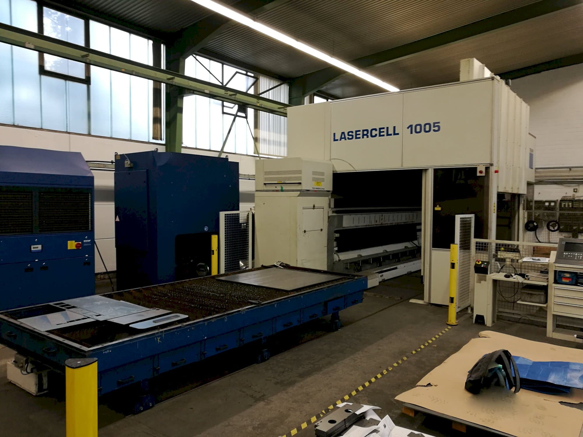 Trumpf Lasercell TLC 1005 Mašinos kairės pusės vaizdas